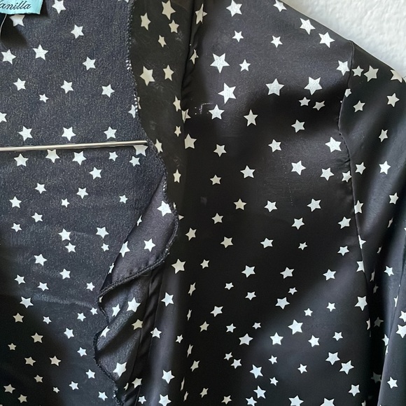 blouse - Picture 2 of 2